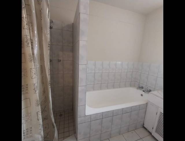 4 BEDROOM APARTMENT FOR SALE IN SUNNYSIDE